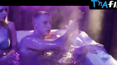 Karolina Ugrenyuk Breasts, Bikini Scene in Popeye's Revenge