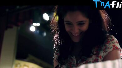 Melania Cruz Sexy Scene in Dhogs