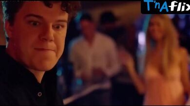 Leila Ciancaglini Breasts Scene in Euroclub