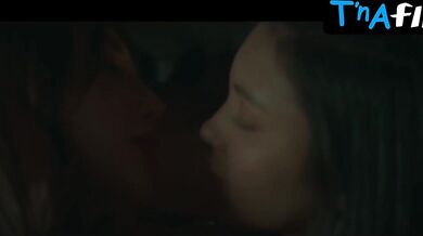 Aliya Raymundo Lesbian, Breasts Scene in Violet