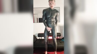 Self fisting in masculine suite