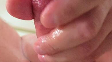 I got really wet before work, so I decided to quickly satisfy myself.