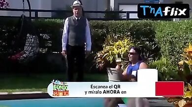 Adriana Campos-Salazar Bikini Scene in Al Fondo Hay Sitio