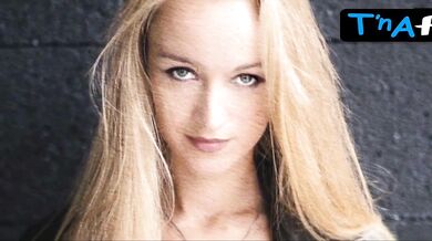 Sofia Gala Lesbian, Underwear Scene in Maria