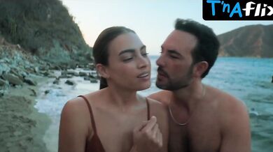 Laura Archbold Butt, Breasts Scene in Medusa