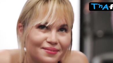 Andzelika Cecylia Rychlak Butt, Breasts Scene in Una Commedia Pericolosa