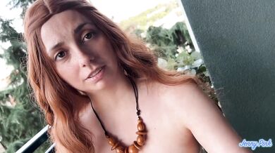 ragazza rossa TETTONA vuole SESSO FORTE e fa un POMPINO con sborrata in faccia mentre bestemmia