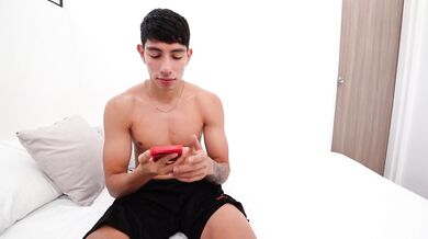 Le doy una buena mamada a mi hijastro para que se sienta mejor - YULIEHT RAMIREZ