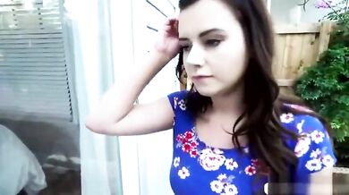 Babe Karlie Gets A Fat Cash For Screw