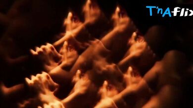 Laura Osma Breasts Scene in Gangs Of Milano - Le Nuove Storie Del Blocco
