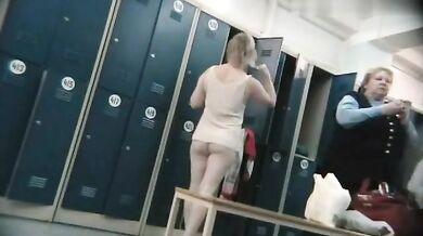 Video. Dressing Room N 48