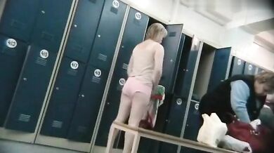 Video. Dressing Room N 48