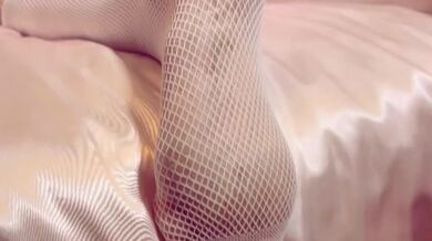 Latina stepsister getting ready for a fuck