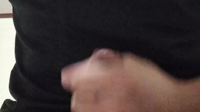 +18 guy cumming and moaning for you