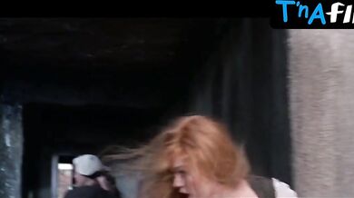 Kim Novak Breasts Scene in The Amorous Adventures Of Moll Flanders