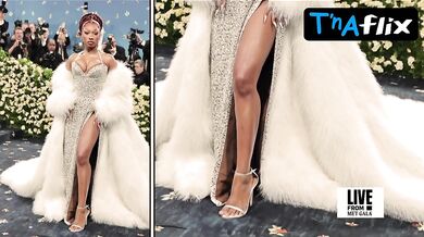 Megan Thee Stallion Sexy Scene in E! Live From The Red Carpet