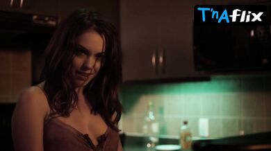 Lia Lam Butt, Breasts Scene in The Romeo Section