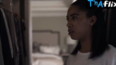 Willa Fitzgerald Breasts, Underwear Scene in Dare Me