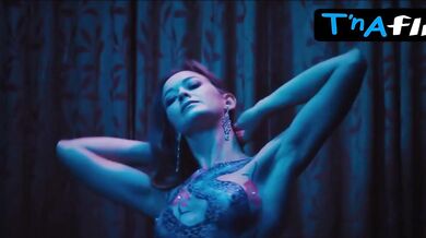Lara Schwerdt Breasts Scene in Skinford: Chapter 2