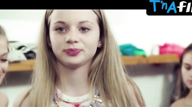 Annina Walt Bush Scene in Amateur Teens