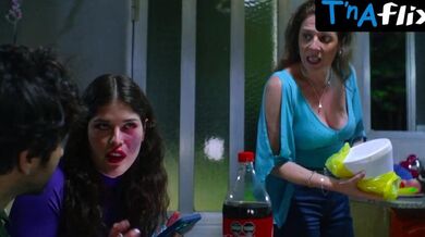 Valeria Lois Sexy Scene in Magic Farm