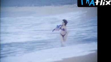 Unknown Breasts, Bikini Scene in Beaks: The Movie