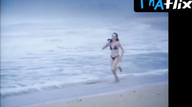 Unknown Breasts, Bikini Scene in Beaks: The Movie