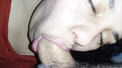 best deep throat in porn hub,this bitch is being considered the best blowjob of all time,insane????????