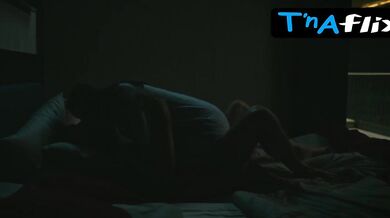 Janina Uhse Sexy Scene in Der Spitzname