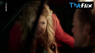 Palina Rojinski Breasts Scene in Zeit Der Helden