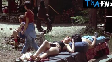 Ami Dolenz Breasts Scene in Ticks