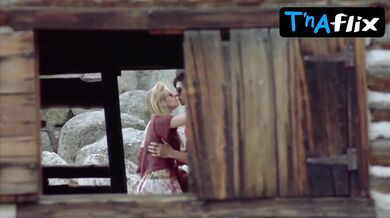 Ami Dolenz Breasts Scene in Ticks