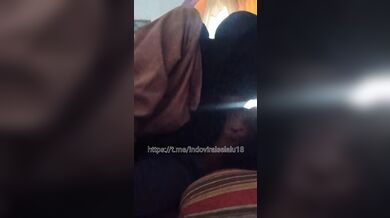 Bokep ABG Indonesian Ngentot Sama Pacar Sampe Crot Dirumah