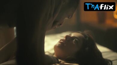 Madalena Aragao Sexy Scene in A Fazenda