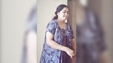 Bhabhi Change Kapde