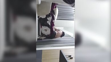 Bhabhi Change Kapde