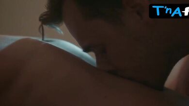 Tatiana Busygina Breasts Scene in Liftor. Pokayaniye