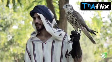 Cristina Dominguez Bikini Scene in La Respuesta Esta En La Historia