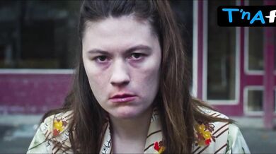 Agathe Lecomte Bush Scene in Bloc B