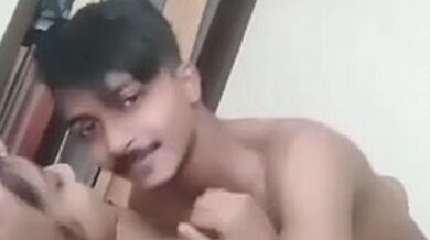 Dost Ke Flat Mein Bina Ruke Lipat Gayi Jawan Jodi