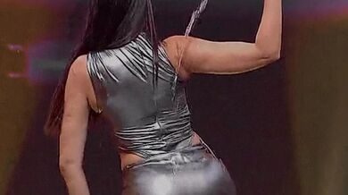 Nora Fatehi Butt Scene in Nora Fatehi Water Challenge