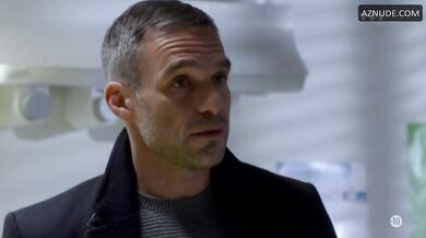 Odile Vuillemin Butt Scene in Profilage