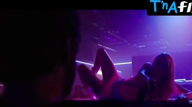 Meadow Williams Butt, Breasts Scene in Den Of Thieves