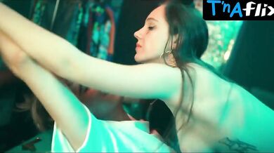 Marcelina Binczyk Breasts Scene in An!Ela