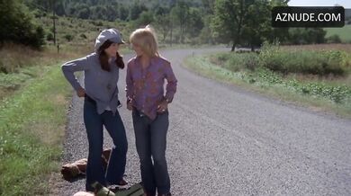 Sandra Peabody Butt, Breasts Scene in Teenage Hitchhikers