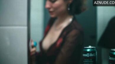 Berta Prieto Thong, Underwear Scene in Autodefensa