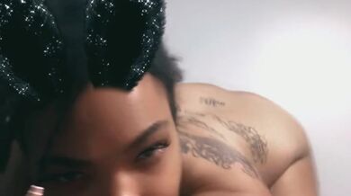 Sexy, Tatted Big Ass Black Girl Twerking