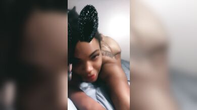 Sexy, Tatted Big Ass Black Girl Twerking