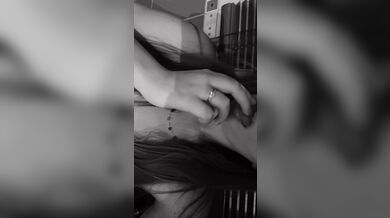 sucking my fingers like it’s your dick