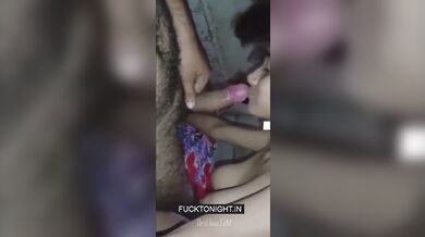 Cute Girl Remove Condoms And Put Inside Her Pussy N Start Sucking With Hindi Audio.